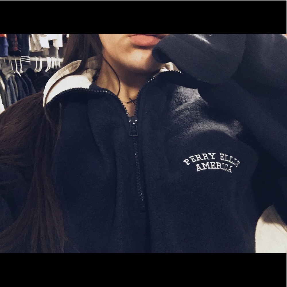 HUGE FLEECE QUART ZIP